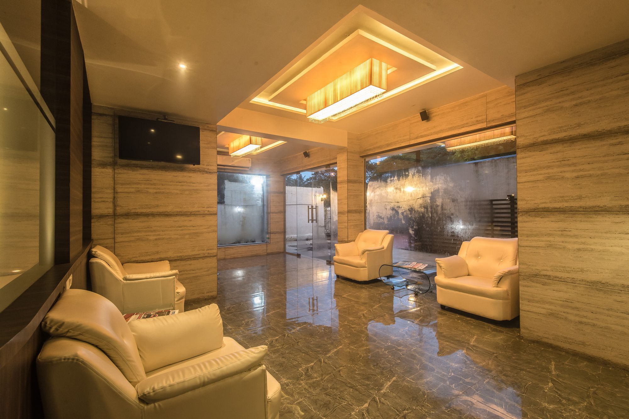 Oyo 78245 Collection O Hotel Crown Inn Navi Mumbai Exterior foto